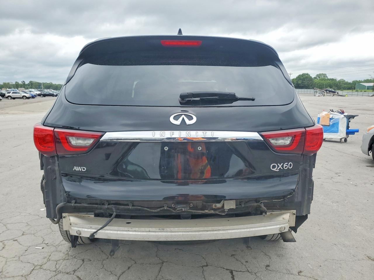 INFINITI Qx Luxe