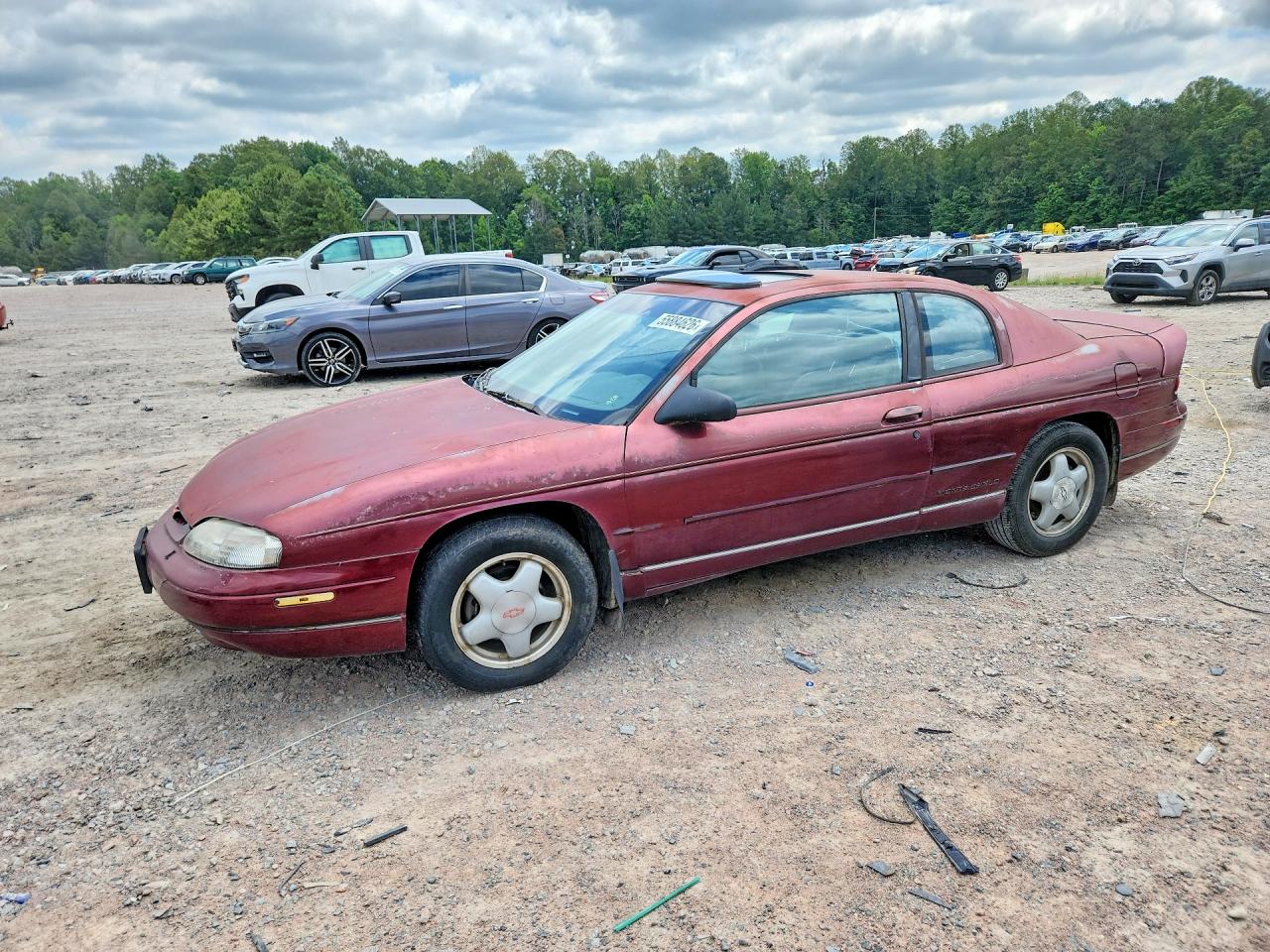Salvage Chevrolet Monte Carlo Image