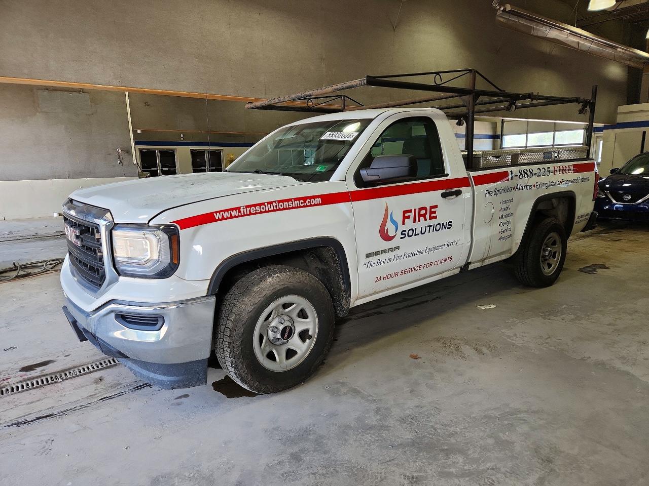 Salvage GMC Sierra Image