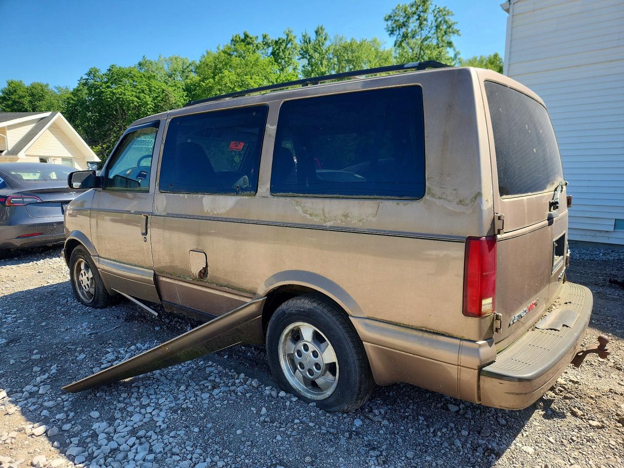 Chevrolet Astro