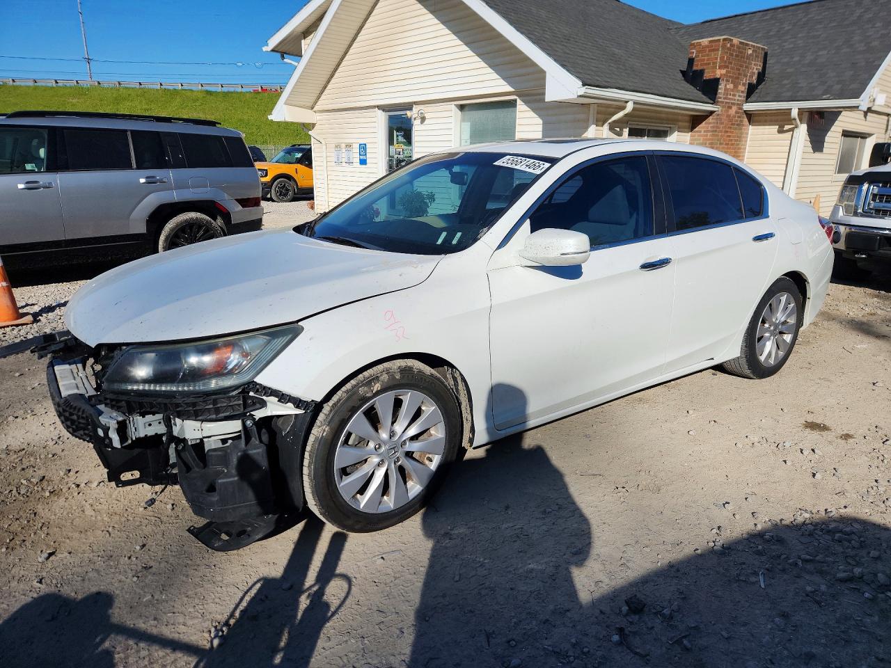 Salvage Honda Accord Image