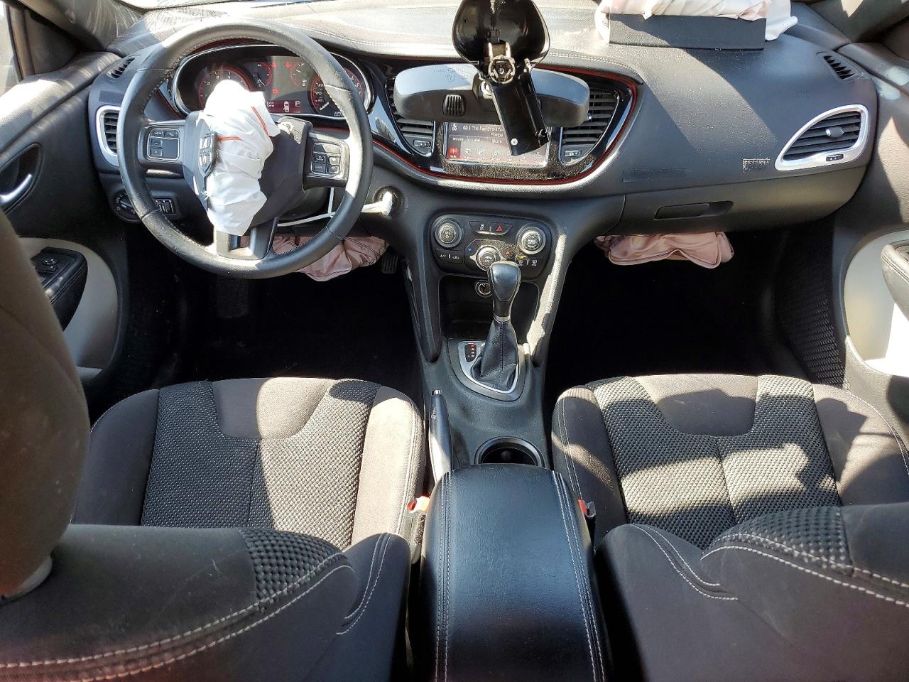 Dodge Dart Sxt