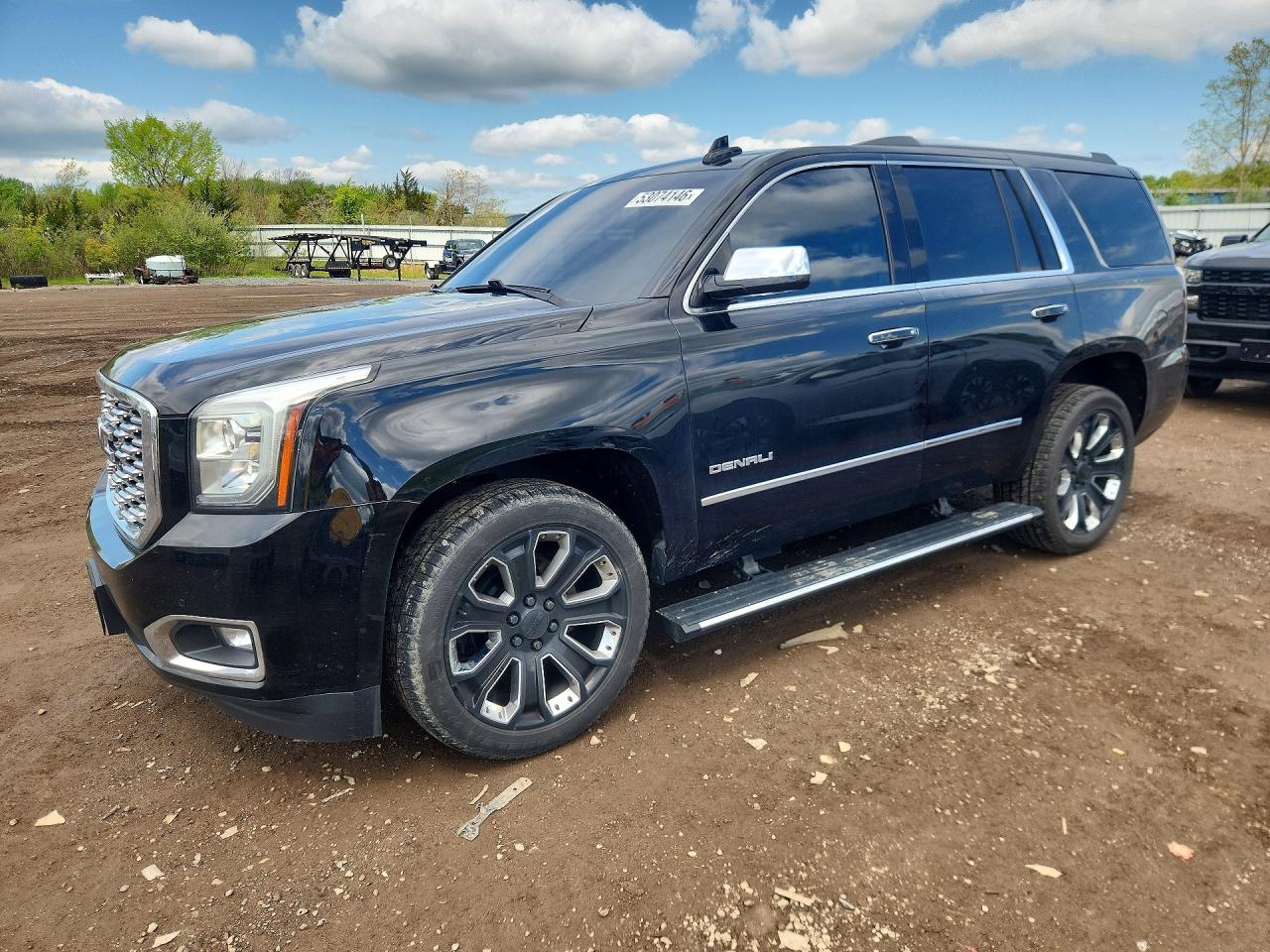 Salvage GMC Yukon Image