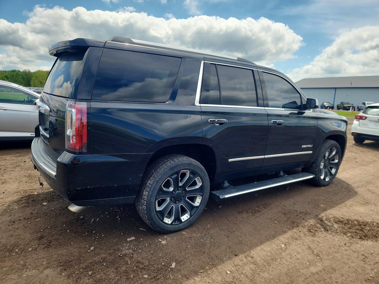 GMC Yukon Denali