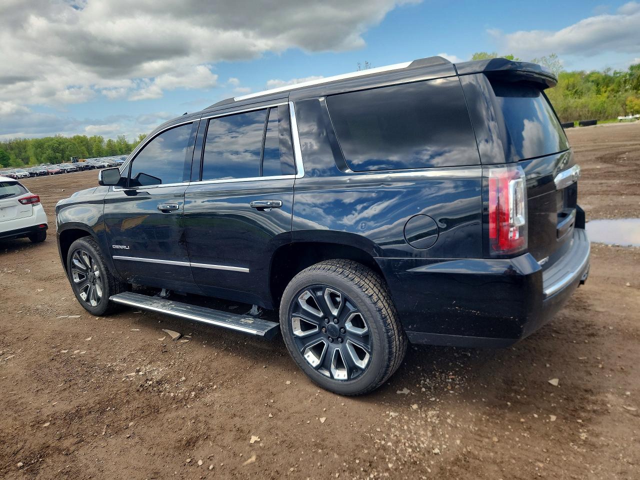 GMC Yukon Denali