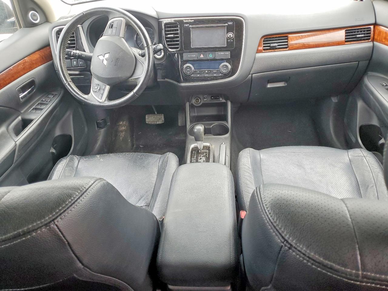 Mitsubishi Outlander Se