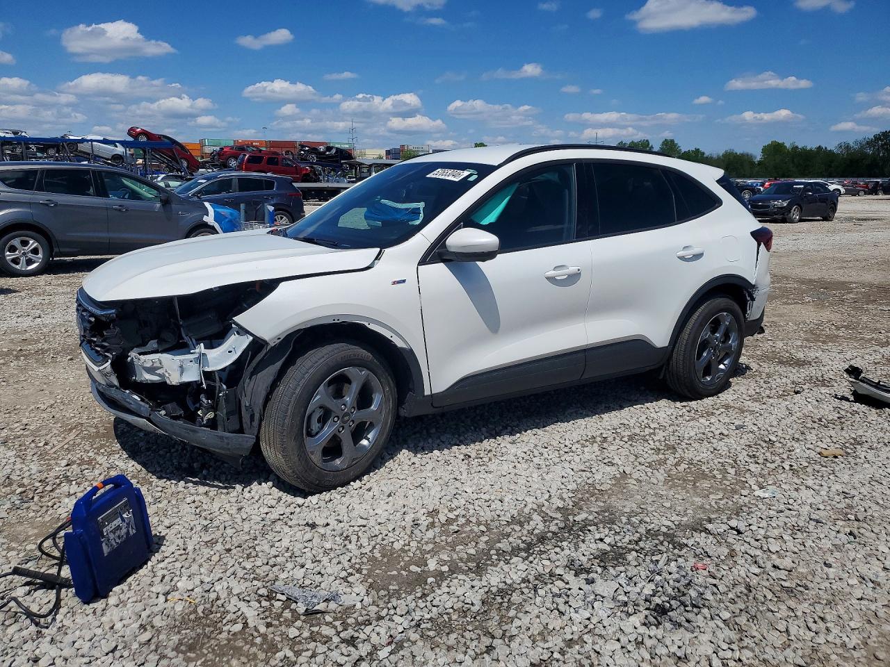 Salvage Ford Escape Image