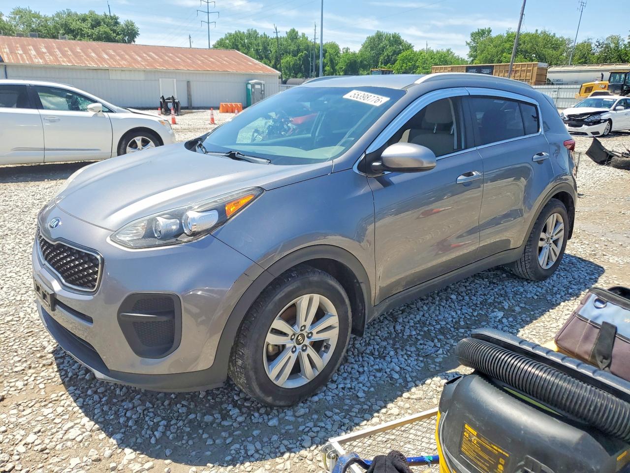 Salvage Kia Sportage Image