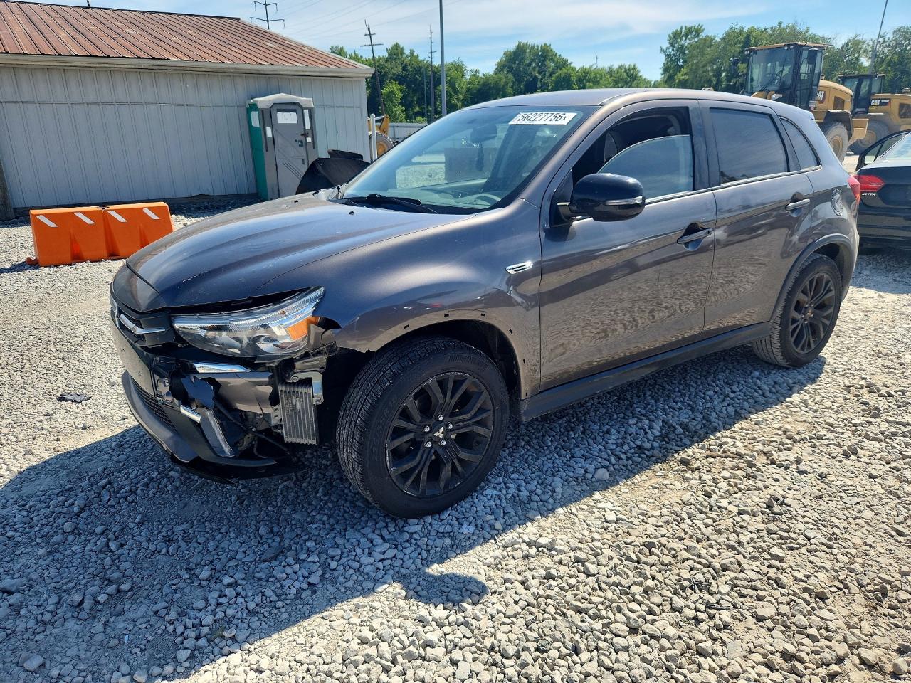 Salvage Mitsubishi Outlander Image