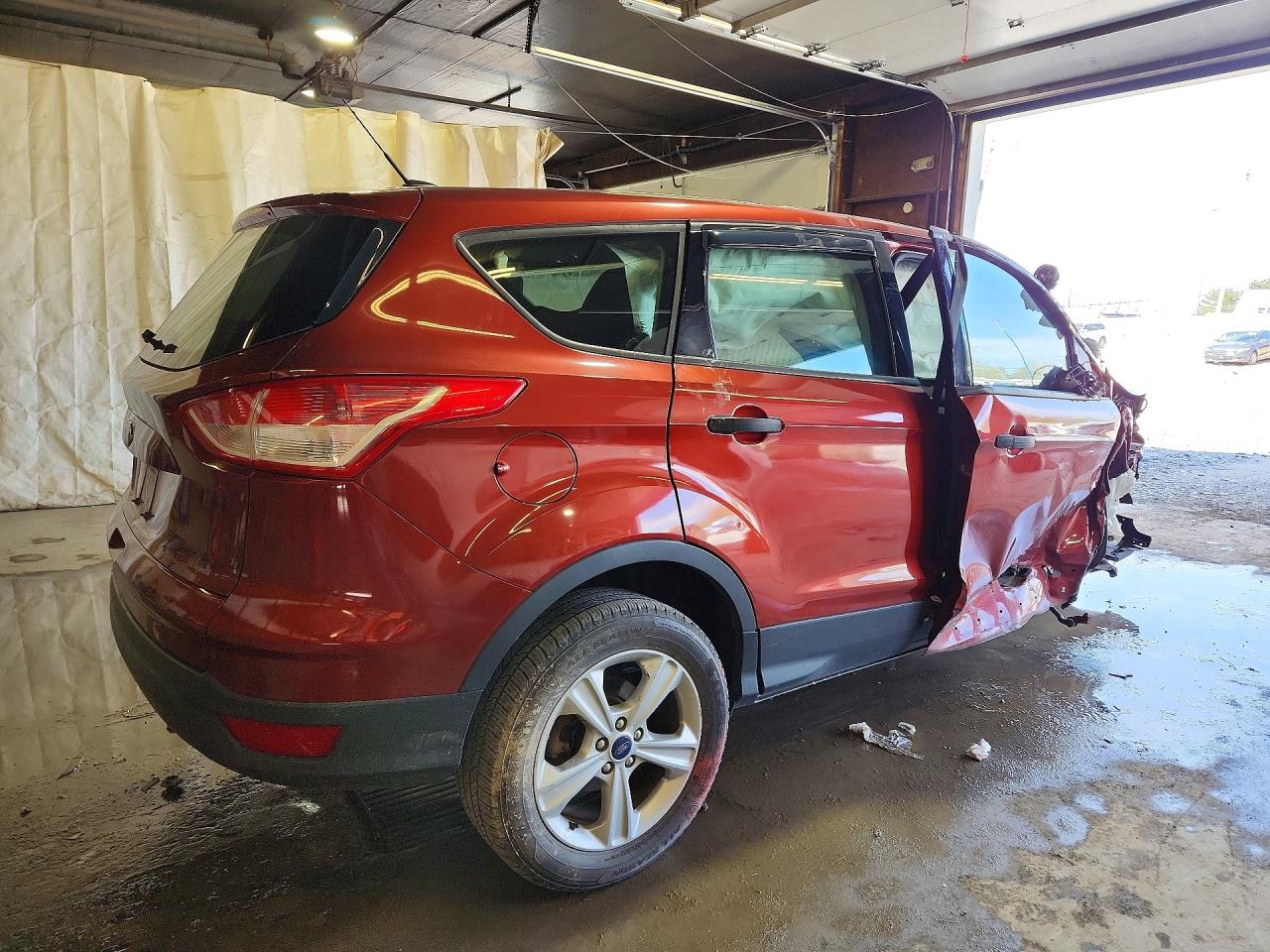 Ford Escape S