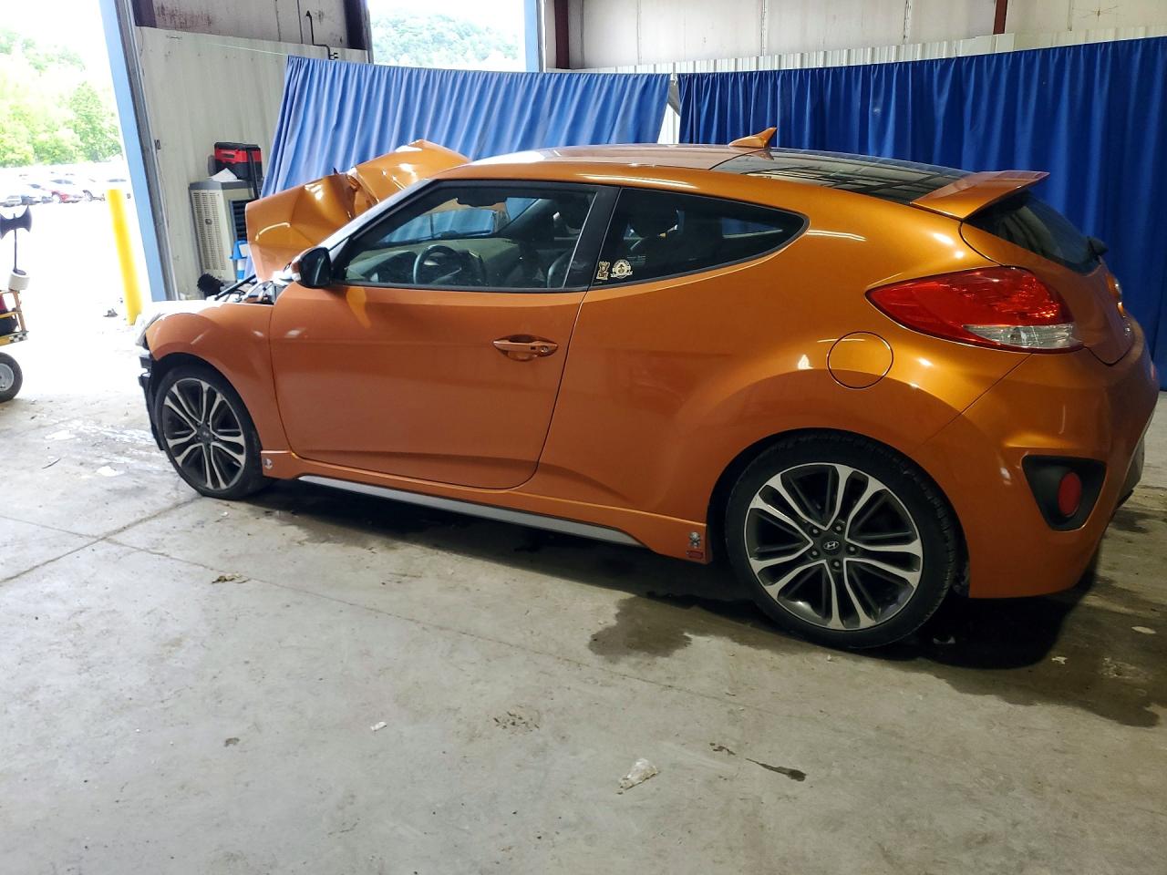 Hyundai VELOSTER Turbo