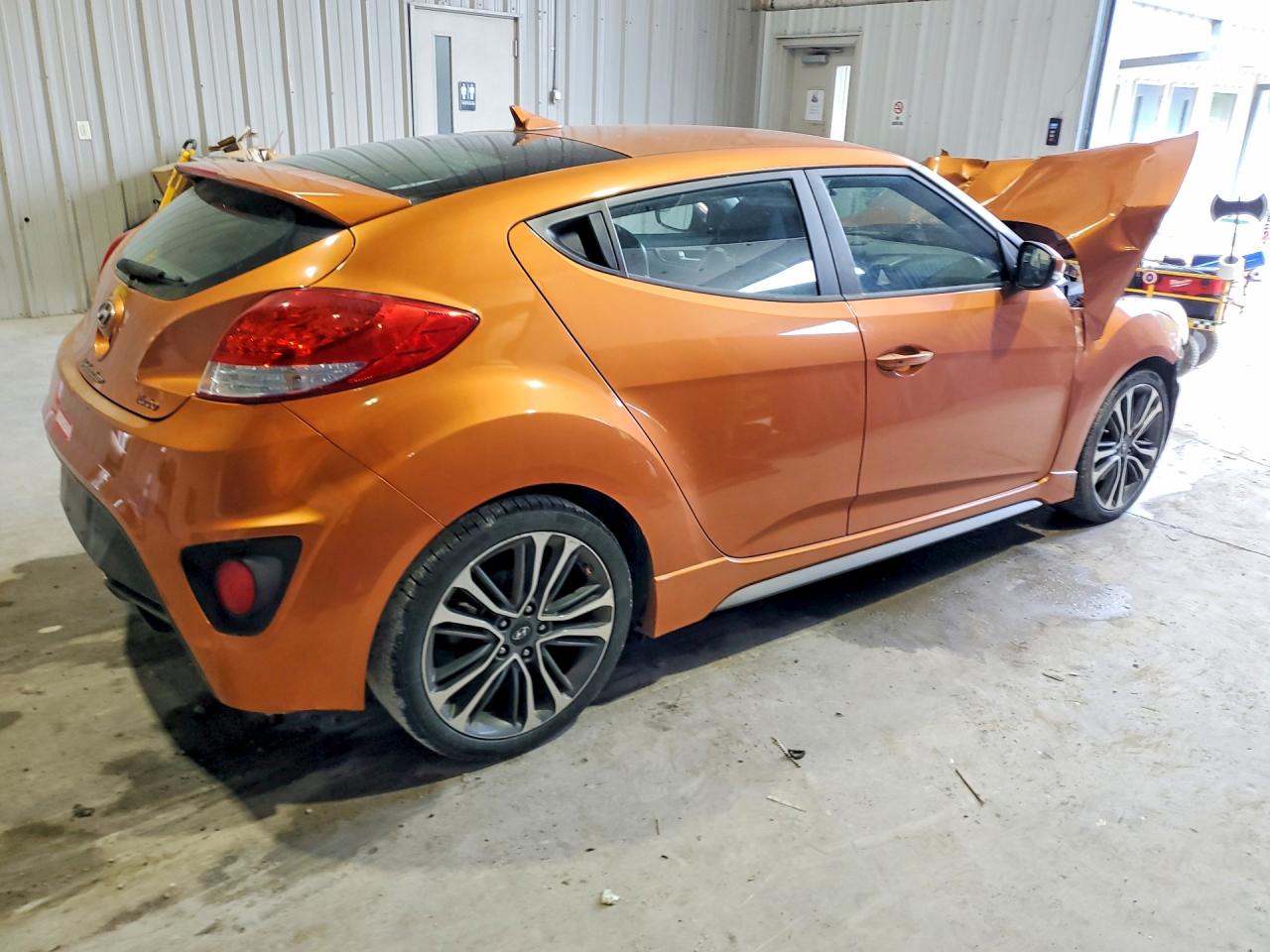 Hyundai VELOSTER Turbo