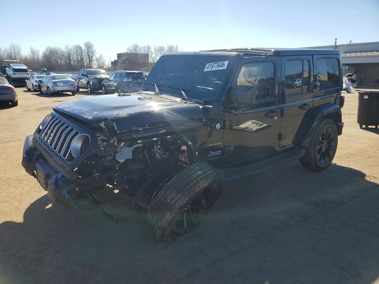 Salvage Jeep Wrangler Image
