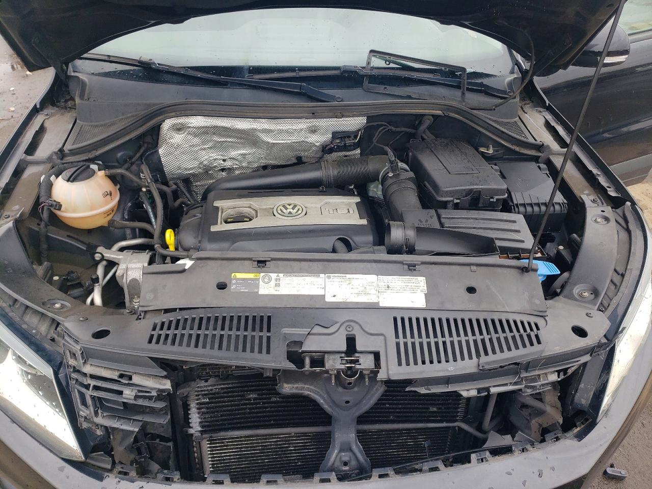 Volkswagen Tiguan S