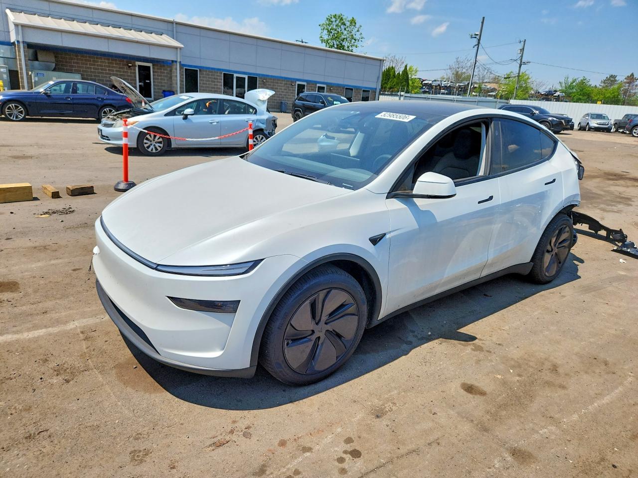 Salvage Tesla Model Y Image