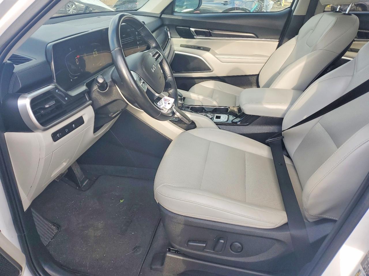 Kia Telluride S