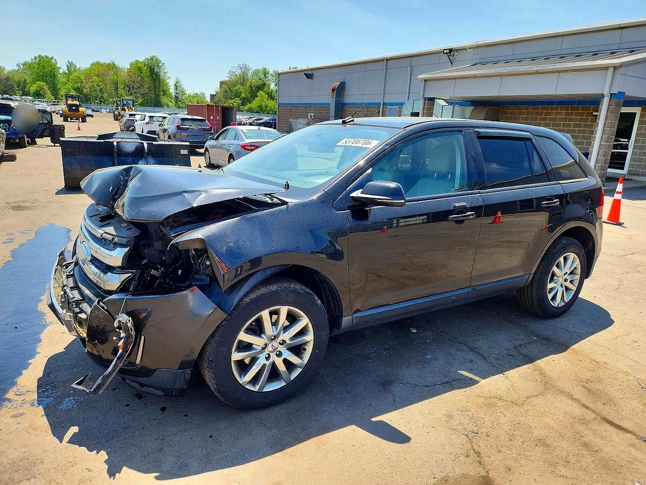 Salvage Ford Edge Image
