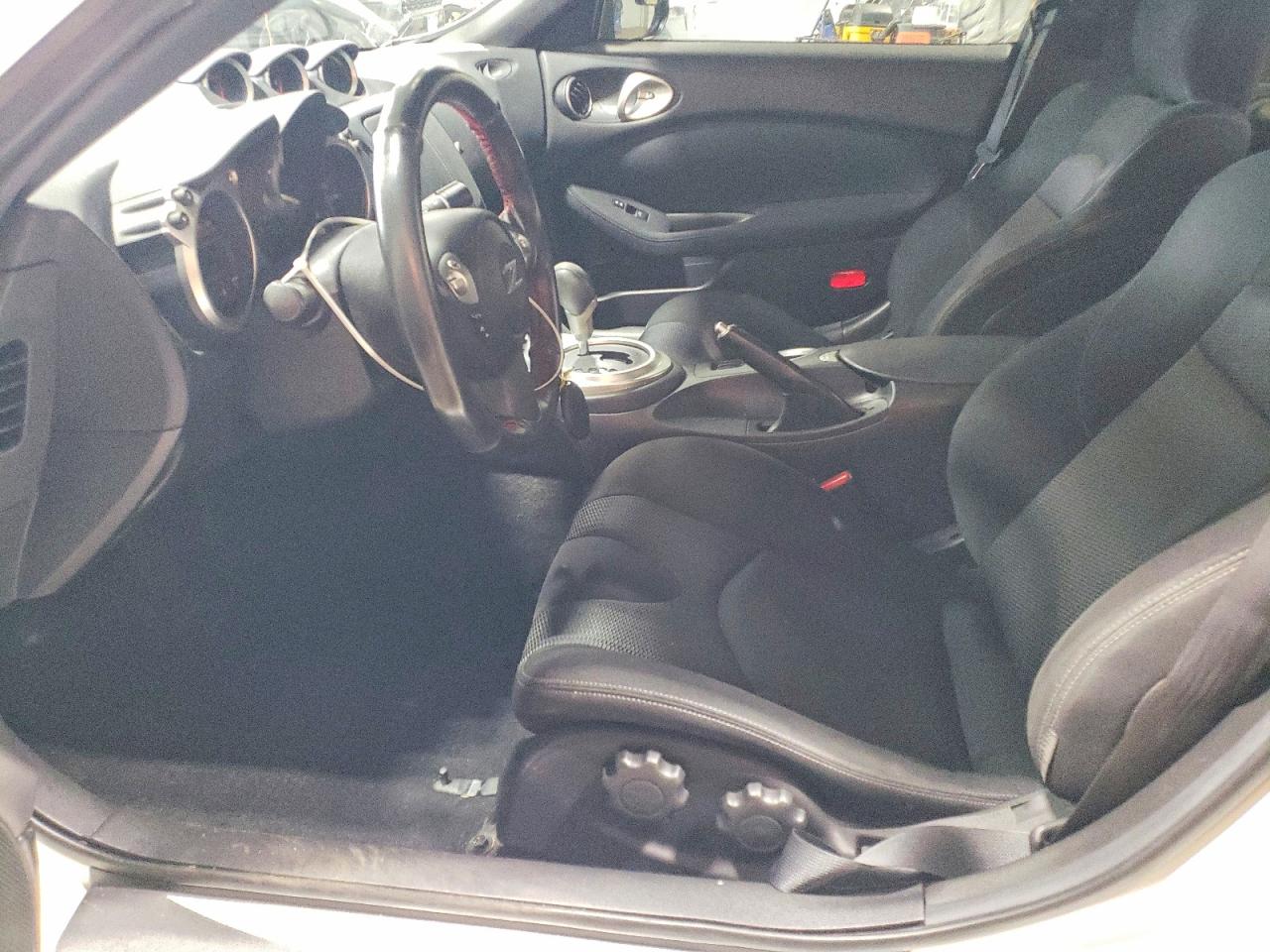 Nissan 370Z Base