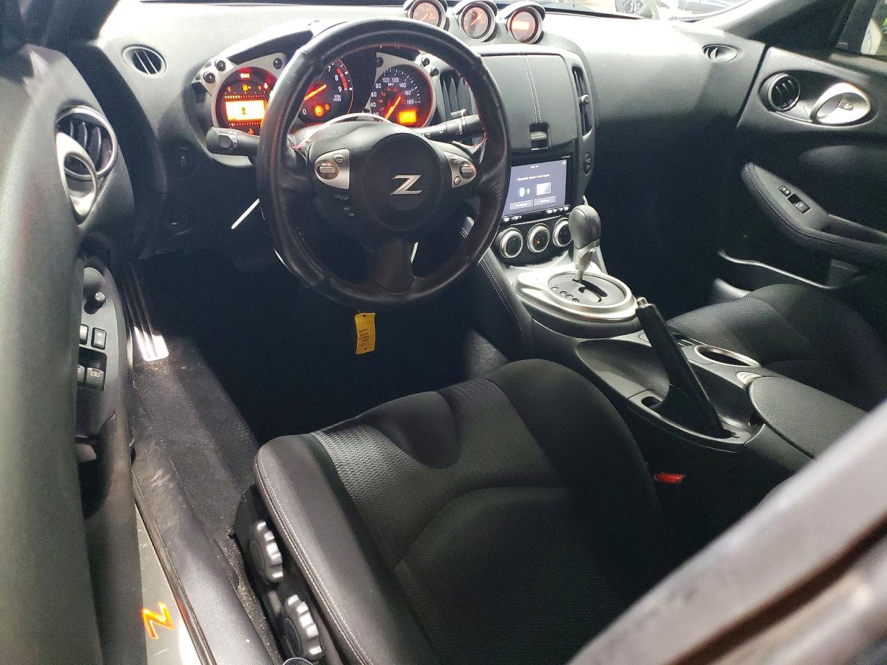Nissan 370Z Base