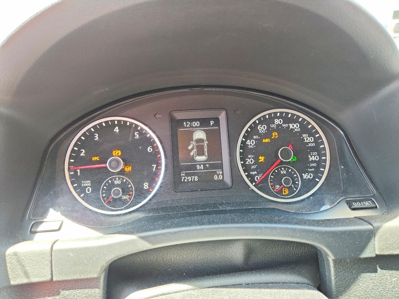 Volkswagen Tiguan S