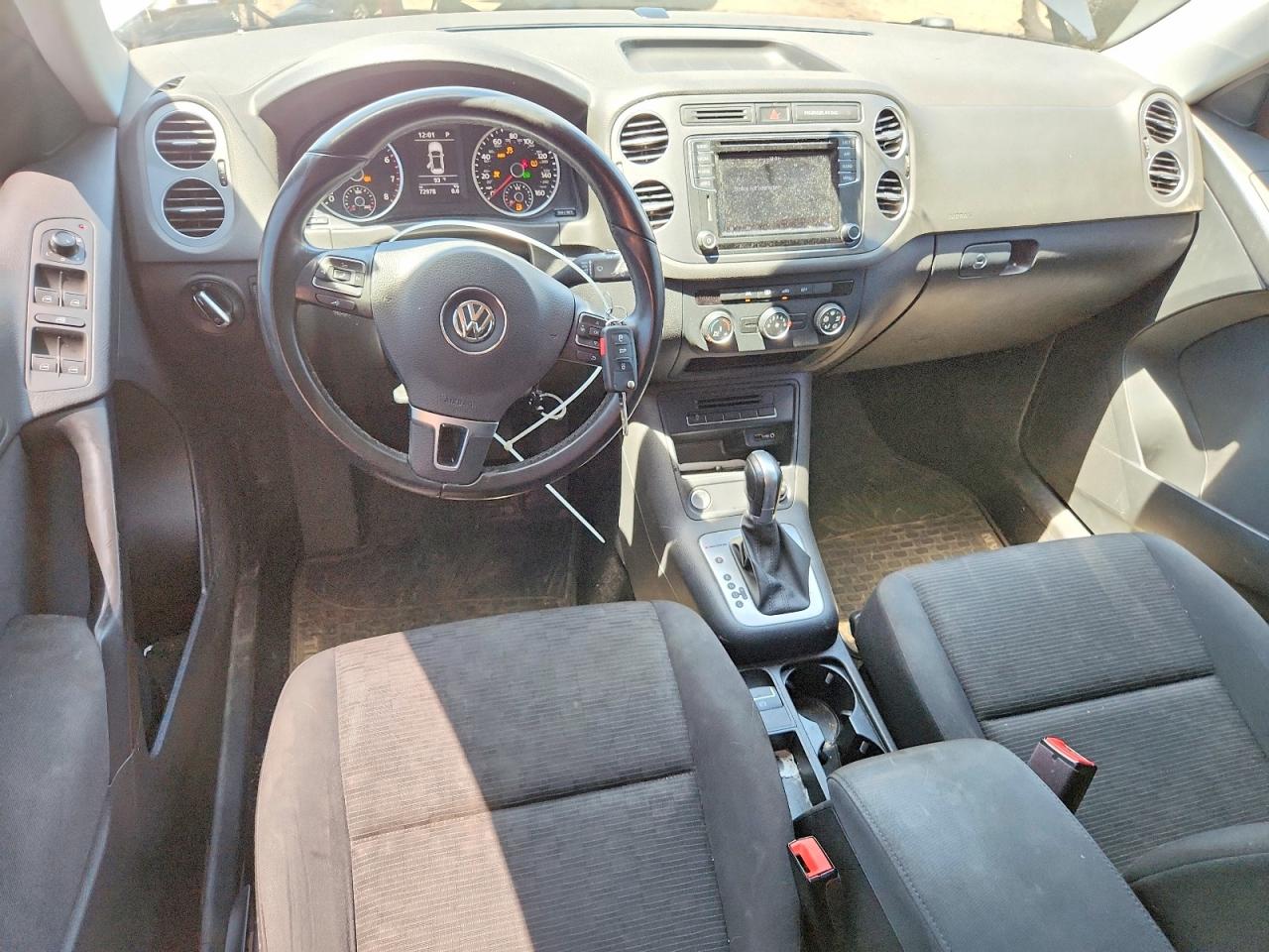 Volkswagen Tiguan S