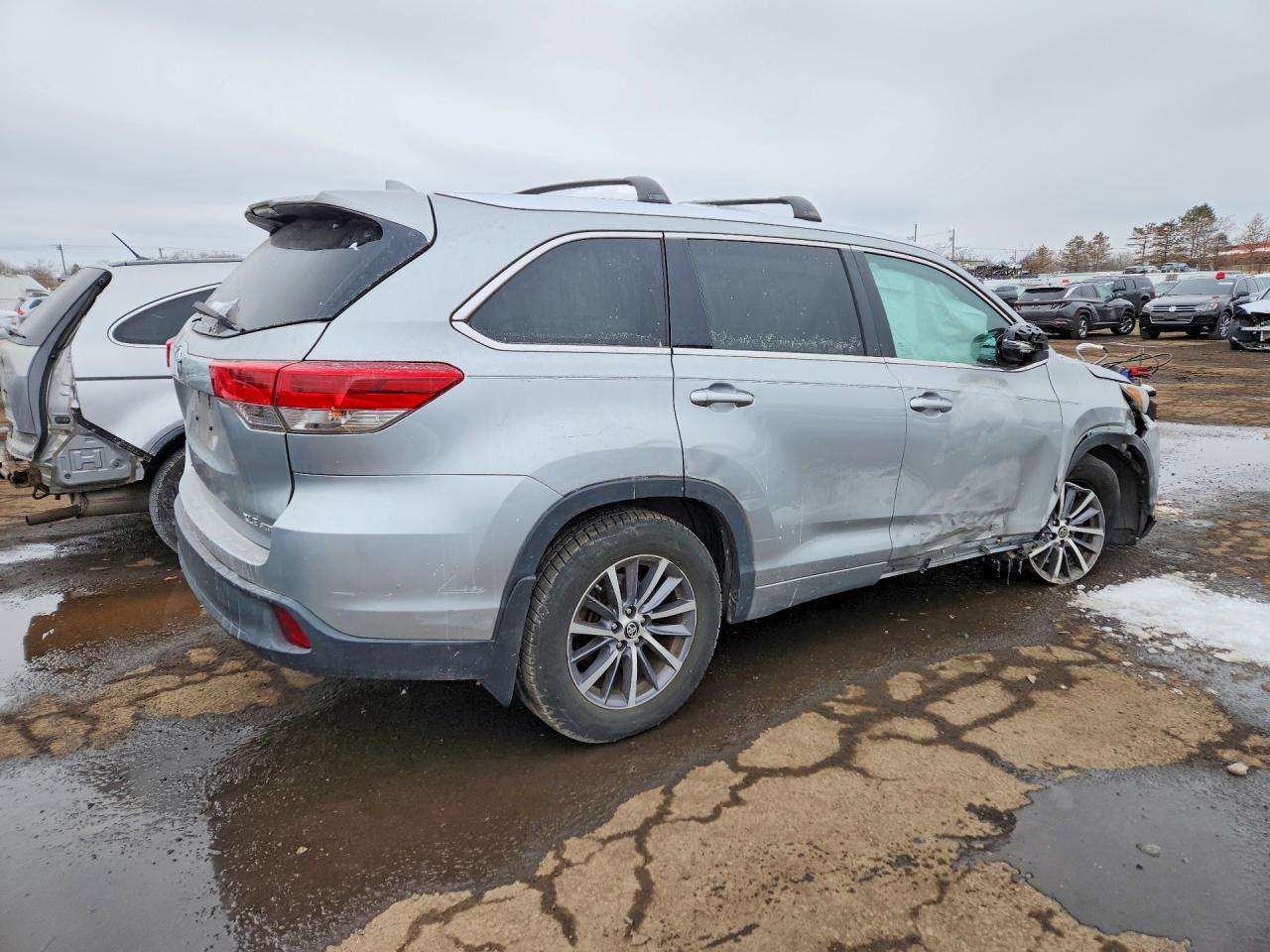 Toyota Highlander Xle