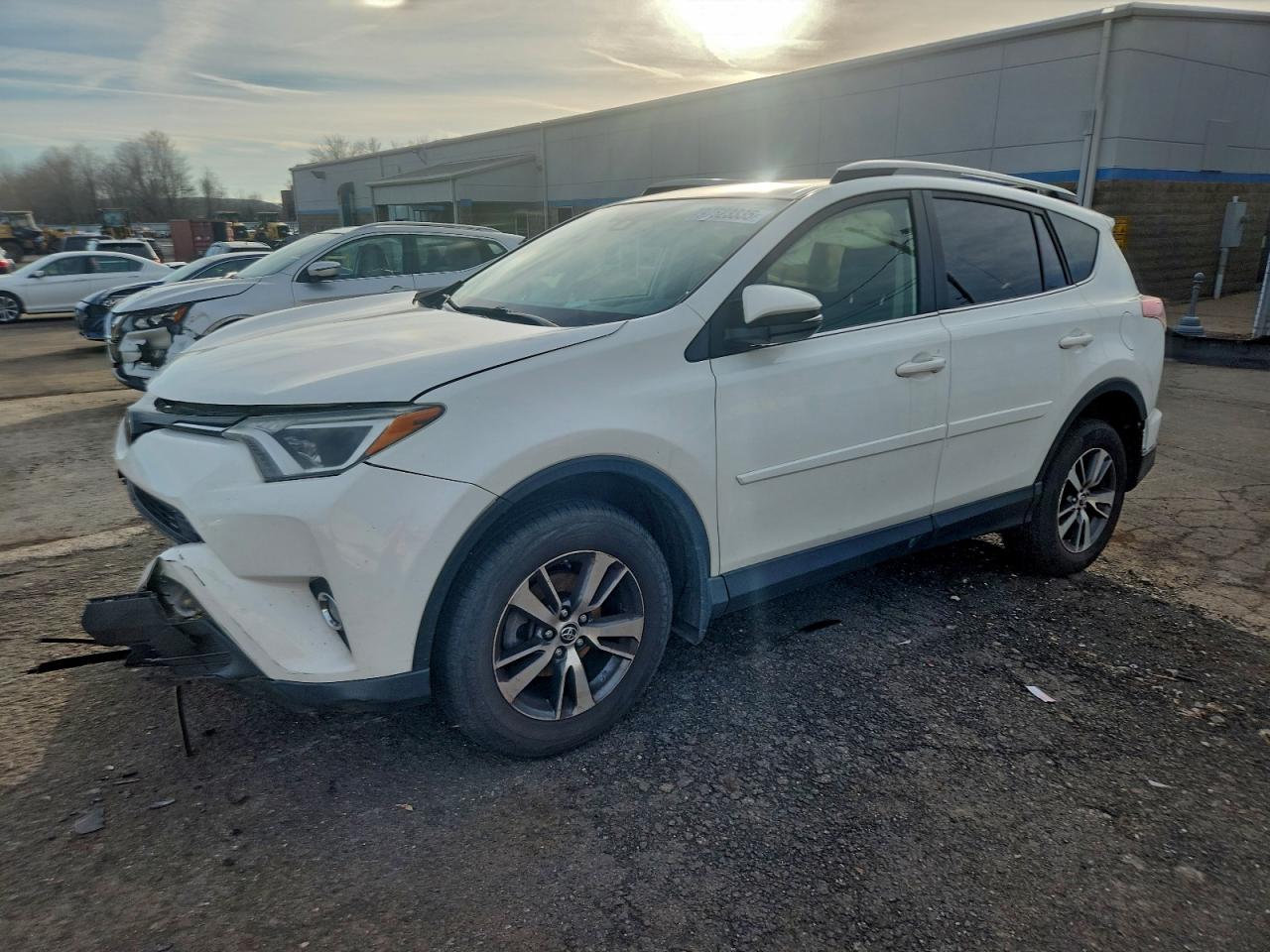Salvage Toyota RAV4 Image