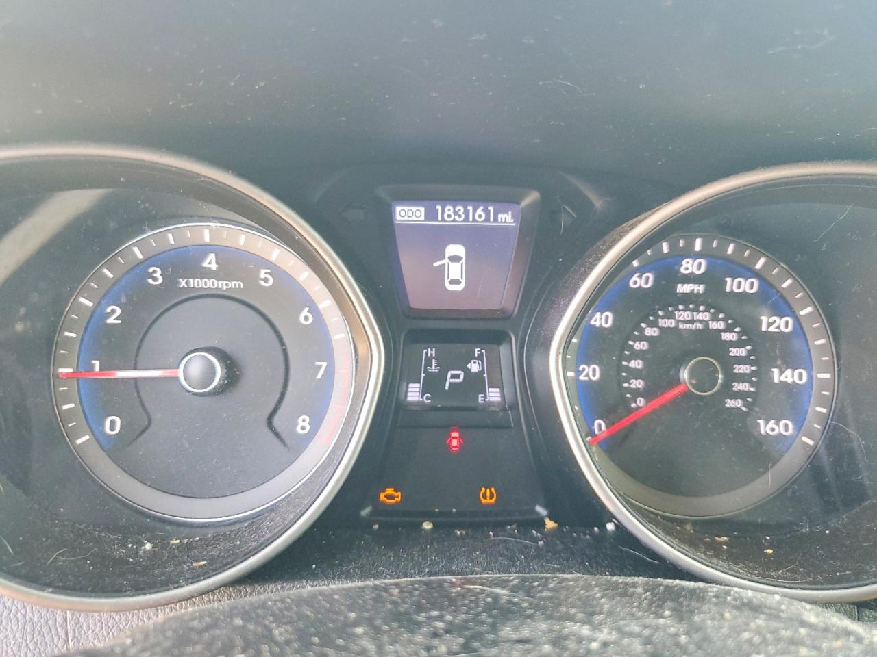Hyundai ELANTRA Base