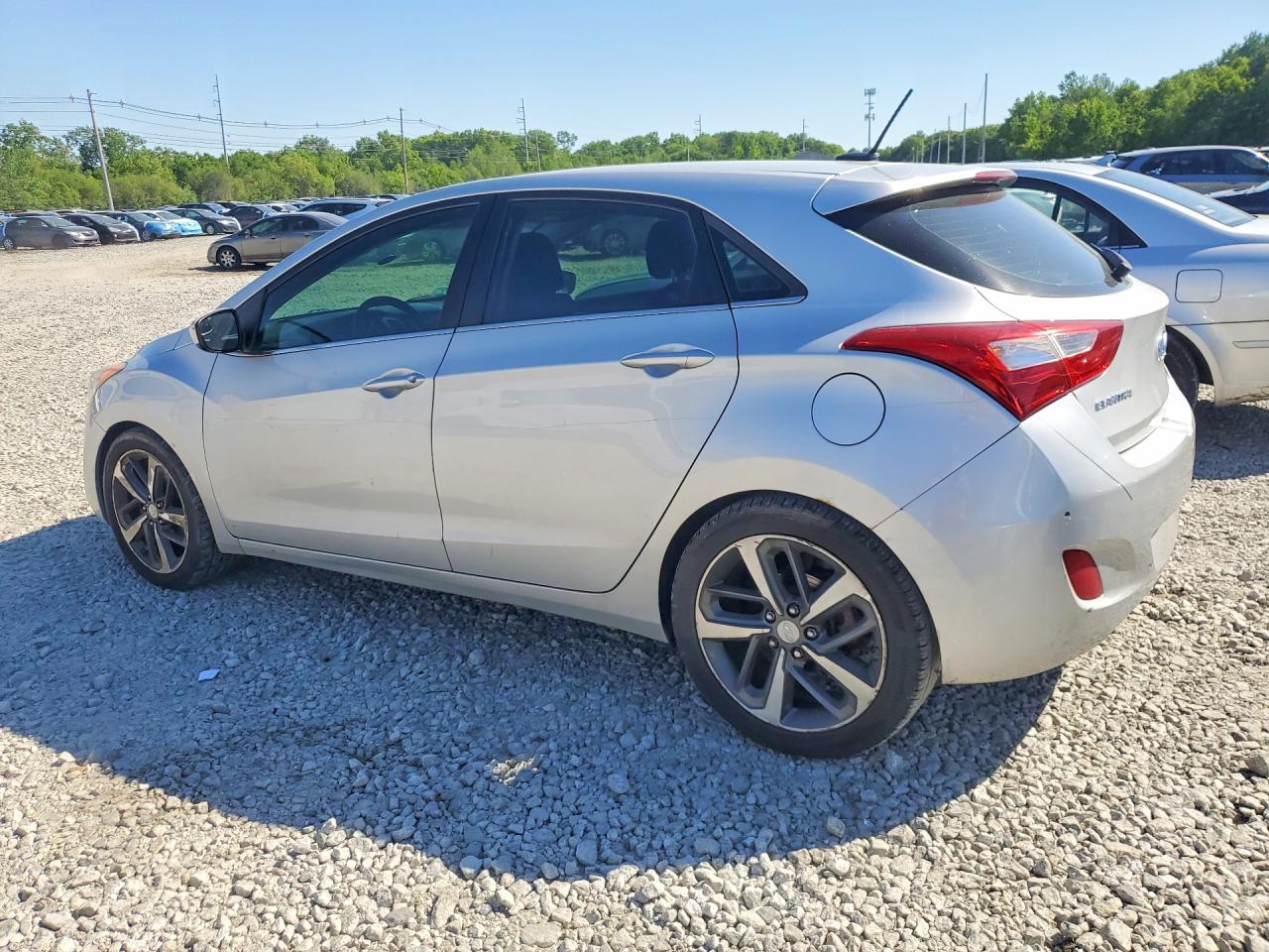 Hyundai ELANTRA Base