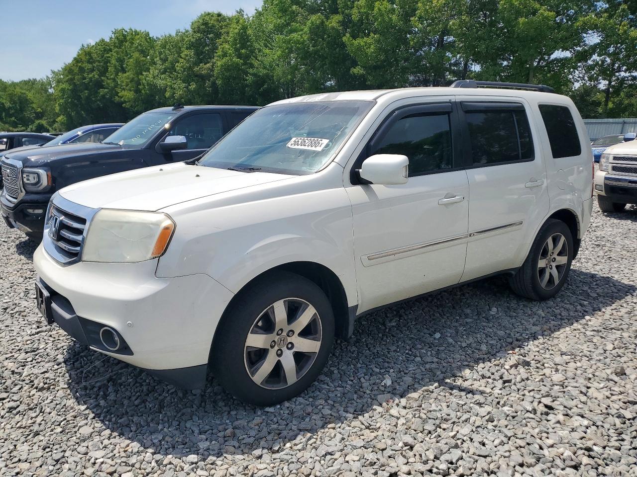 Salvage Honda Pilot Image