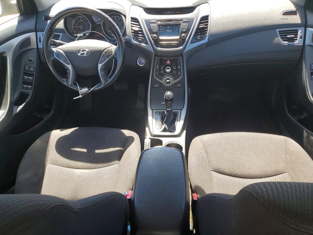 Hyundai ELANTRA Value Edition