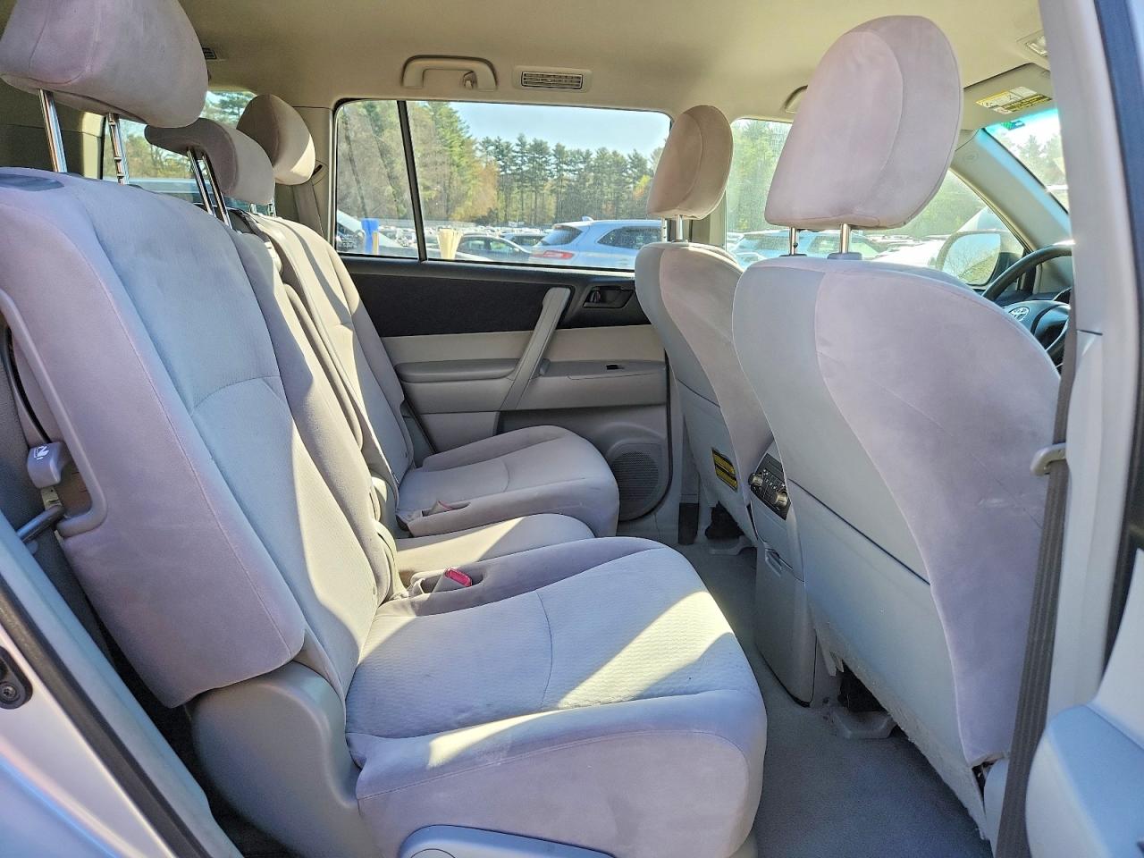 Toyota Highlander Base