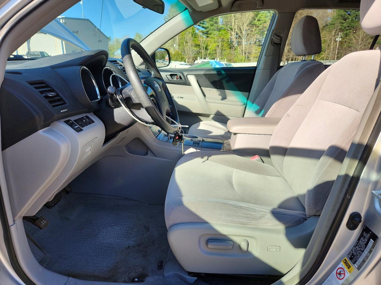 Toyota Highlander Base