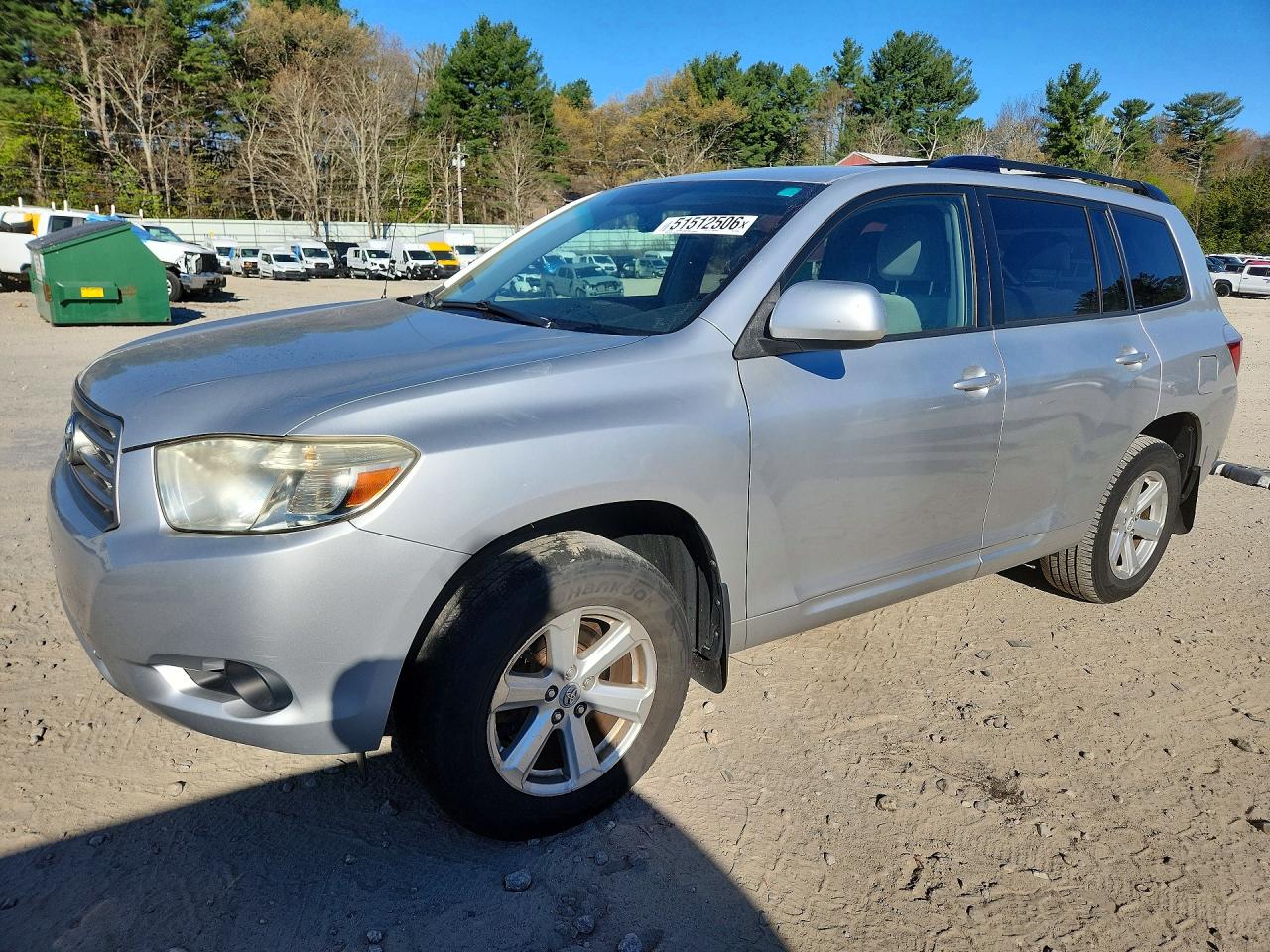 Salvage Toyota Highlander Image