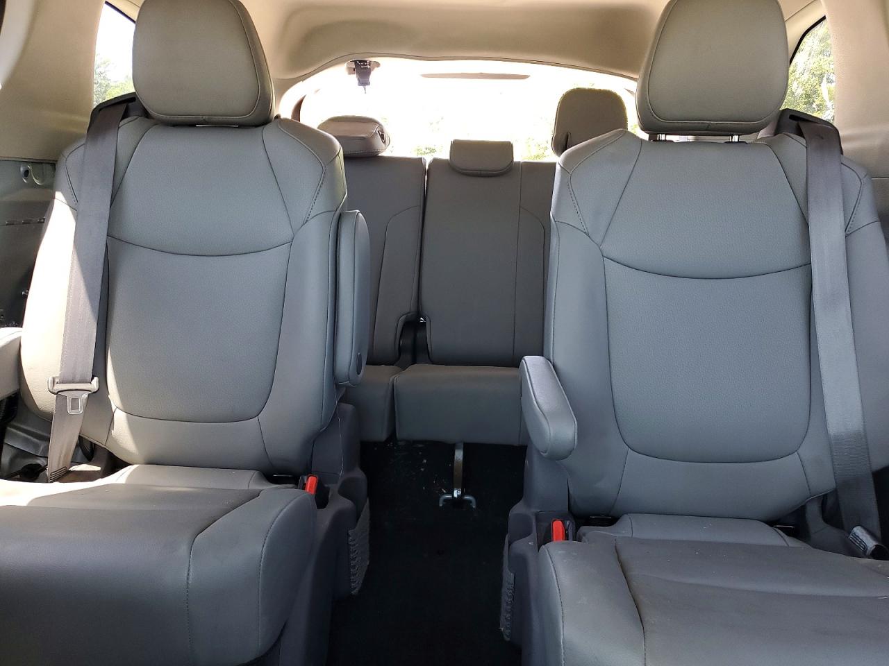 Toyota Sienna Xle
