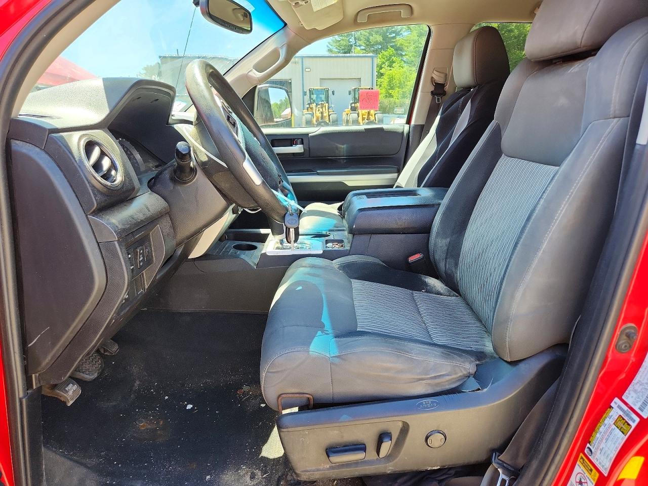 Toyota Tundra Sr5
