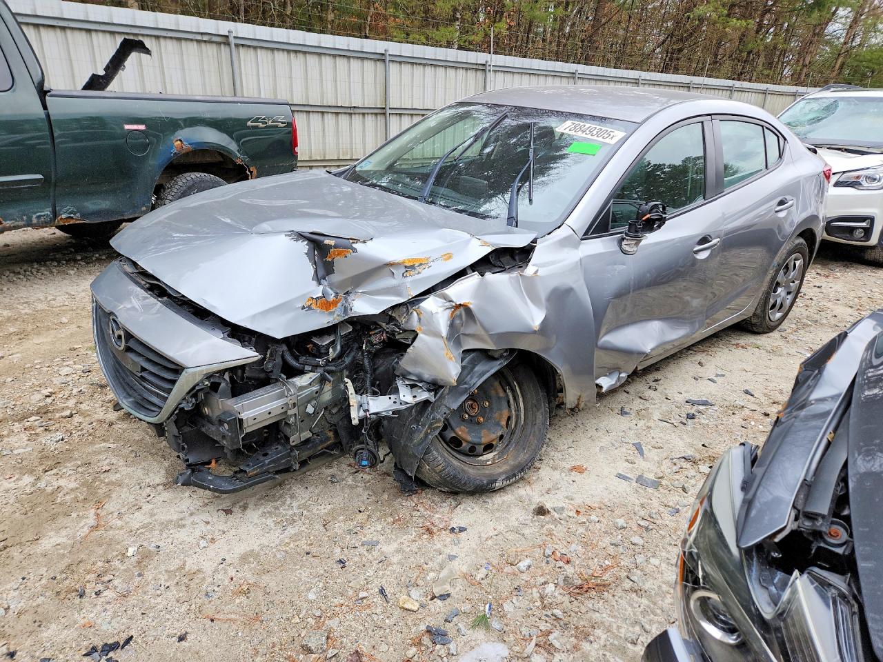 Salvage Mazda 3 Image