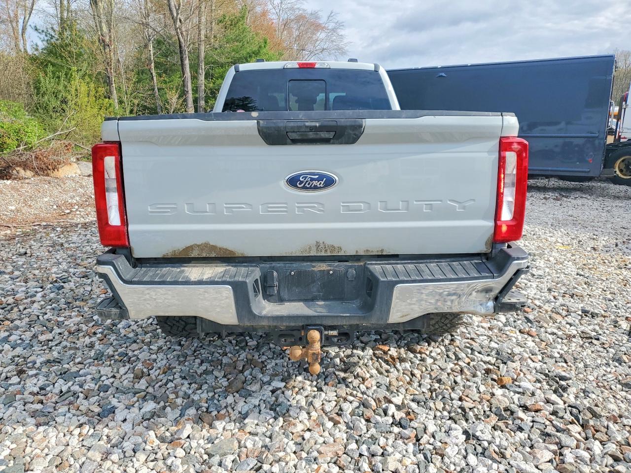 Ford F-350 Super Duty