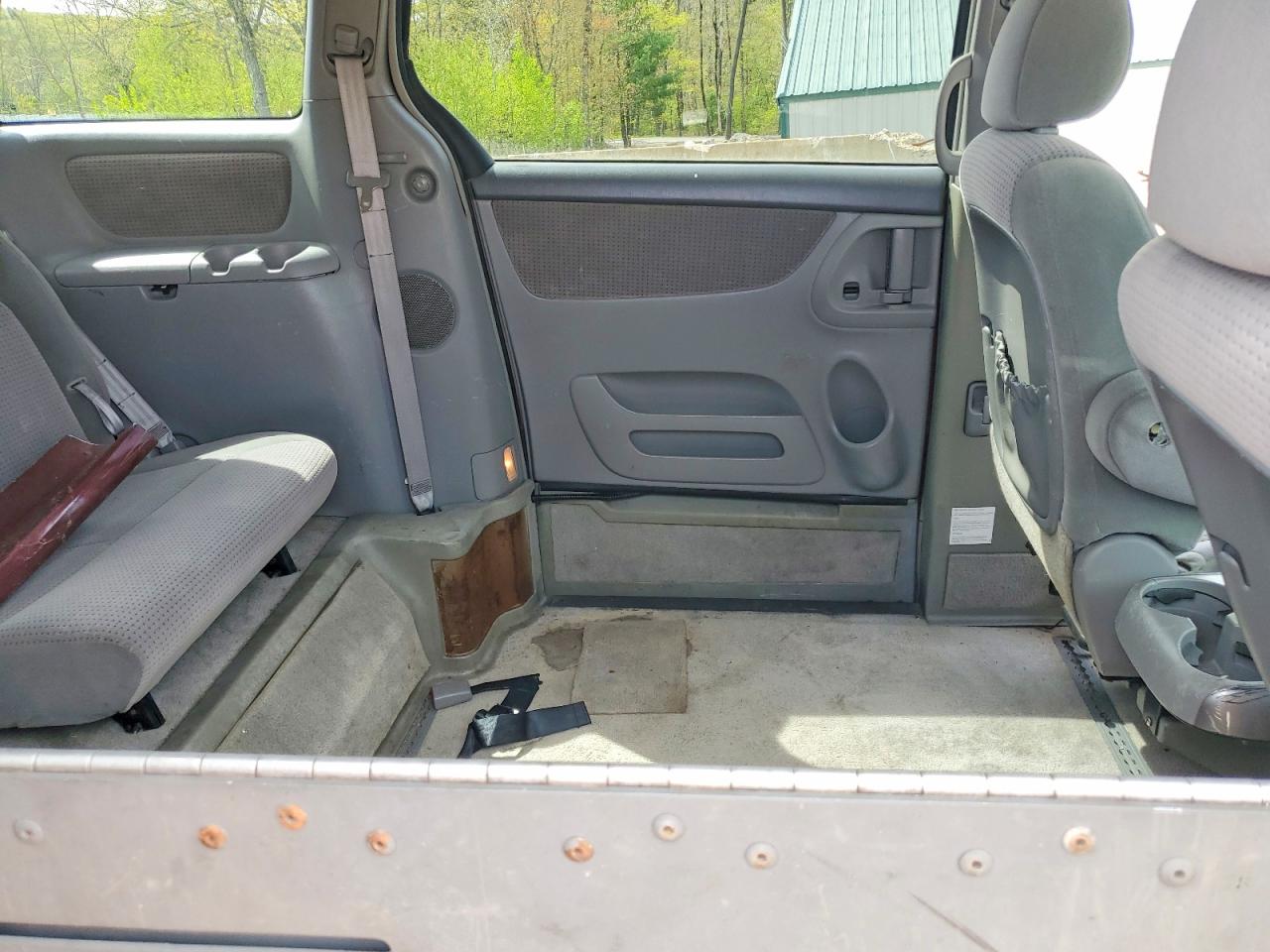 Toyota Sienna Le 8 Passenger