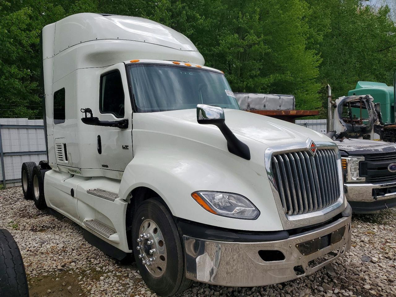 Salvage International Lt625 Image