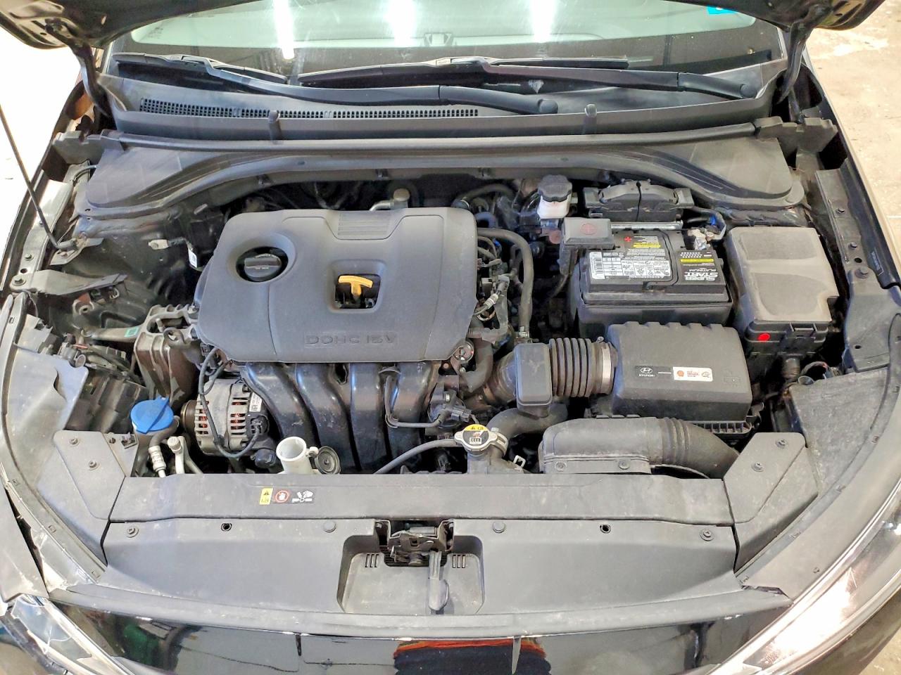 Hyundai ELANTRA Sel