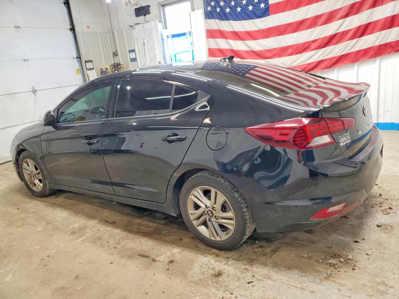Hyundai ELANTRA Sel