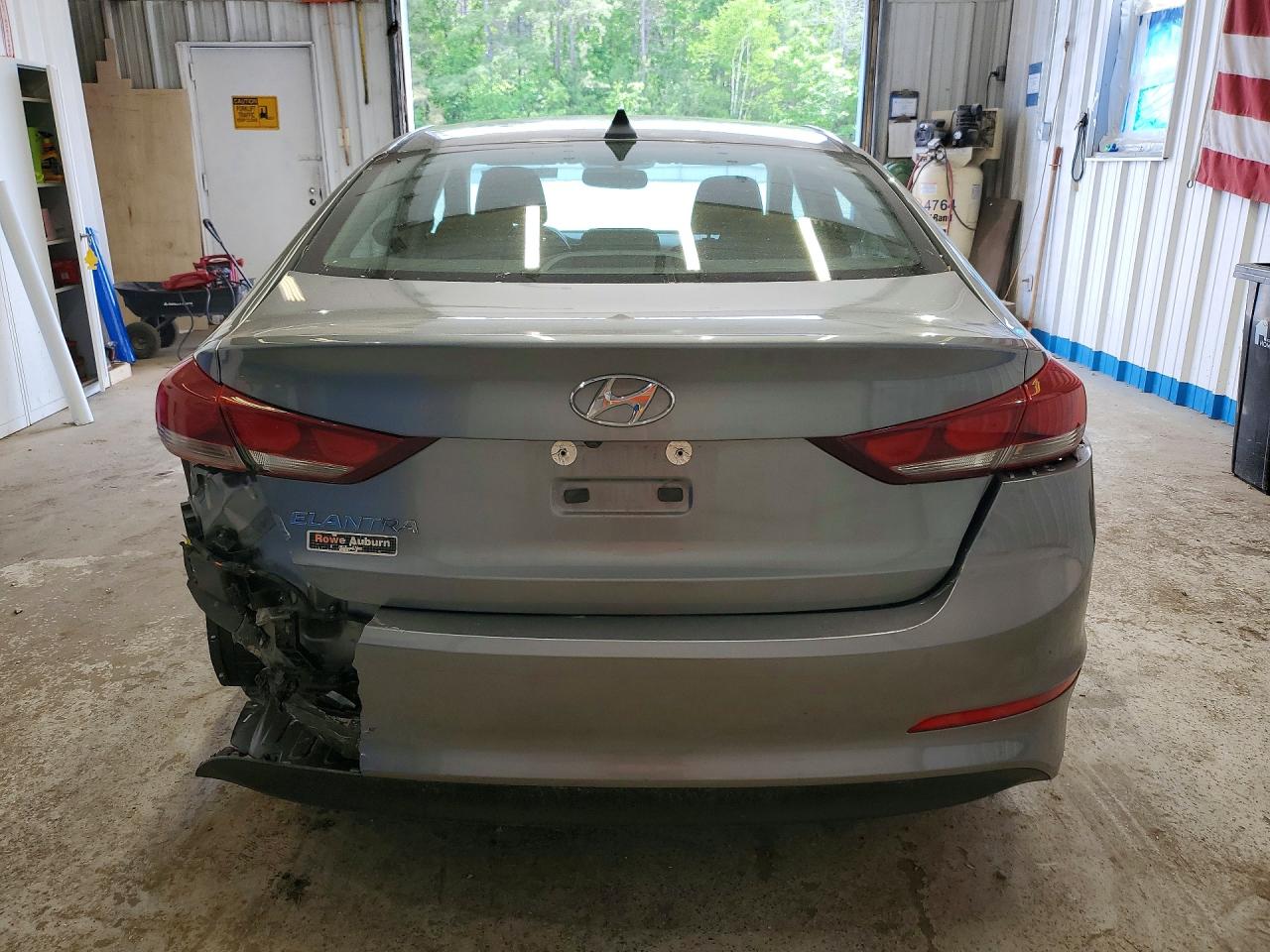 Hyundai ELANTRA Sel