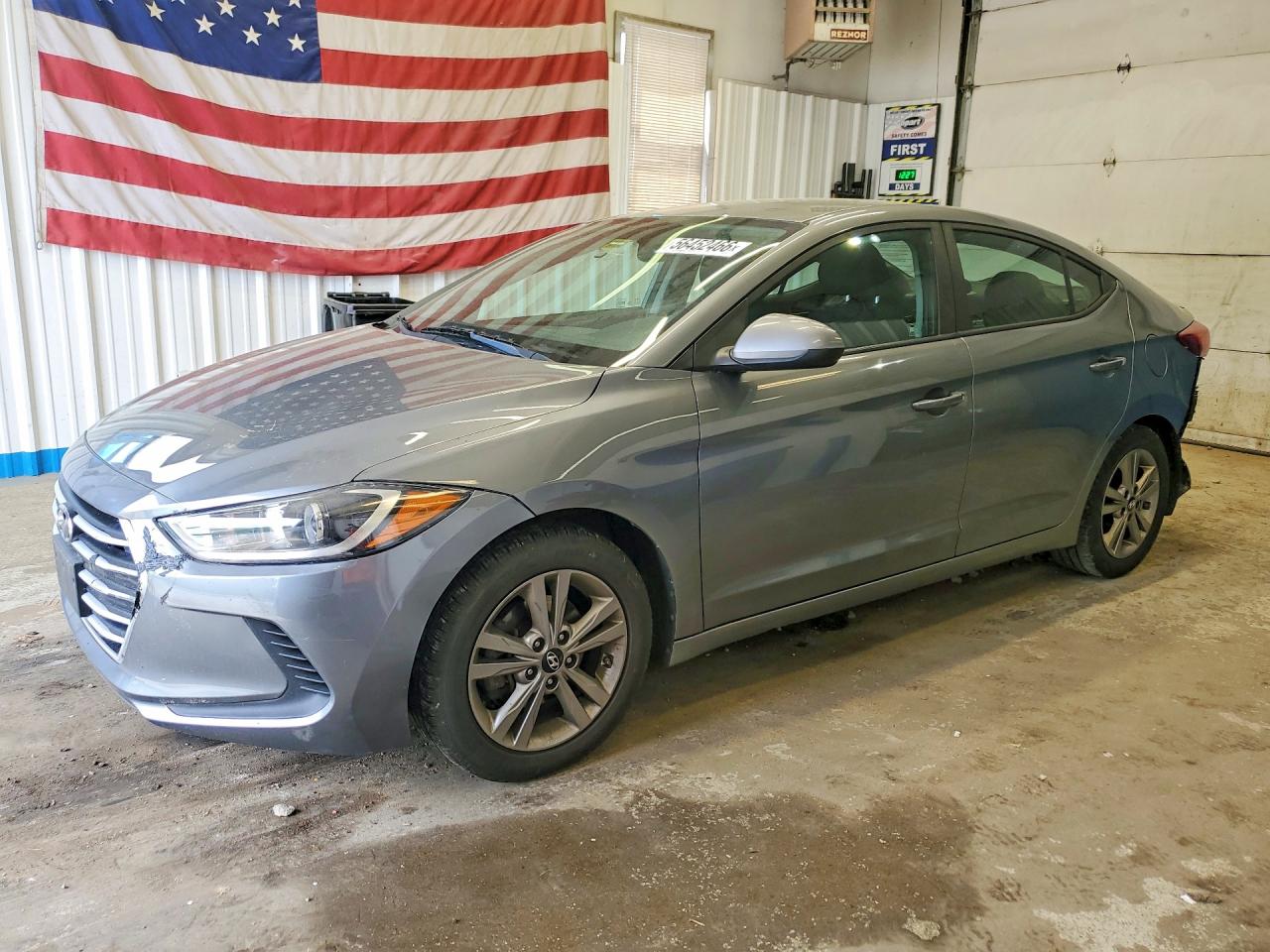 Salvage Hyundai ELANTRA Image