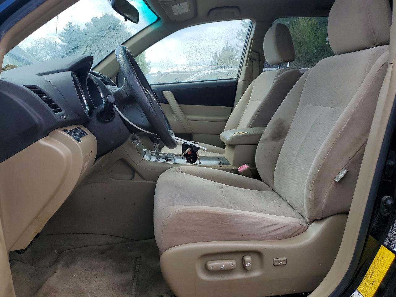 Toyota Highlander Base