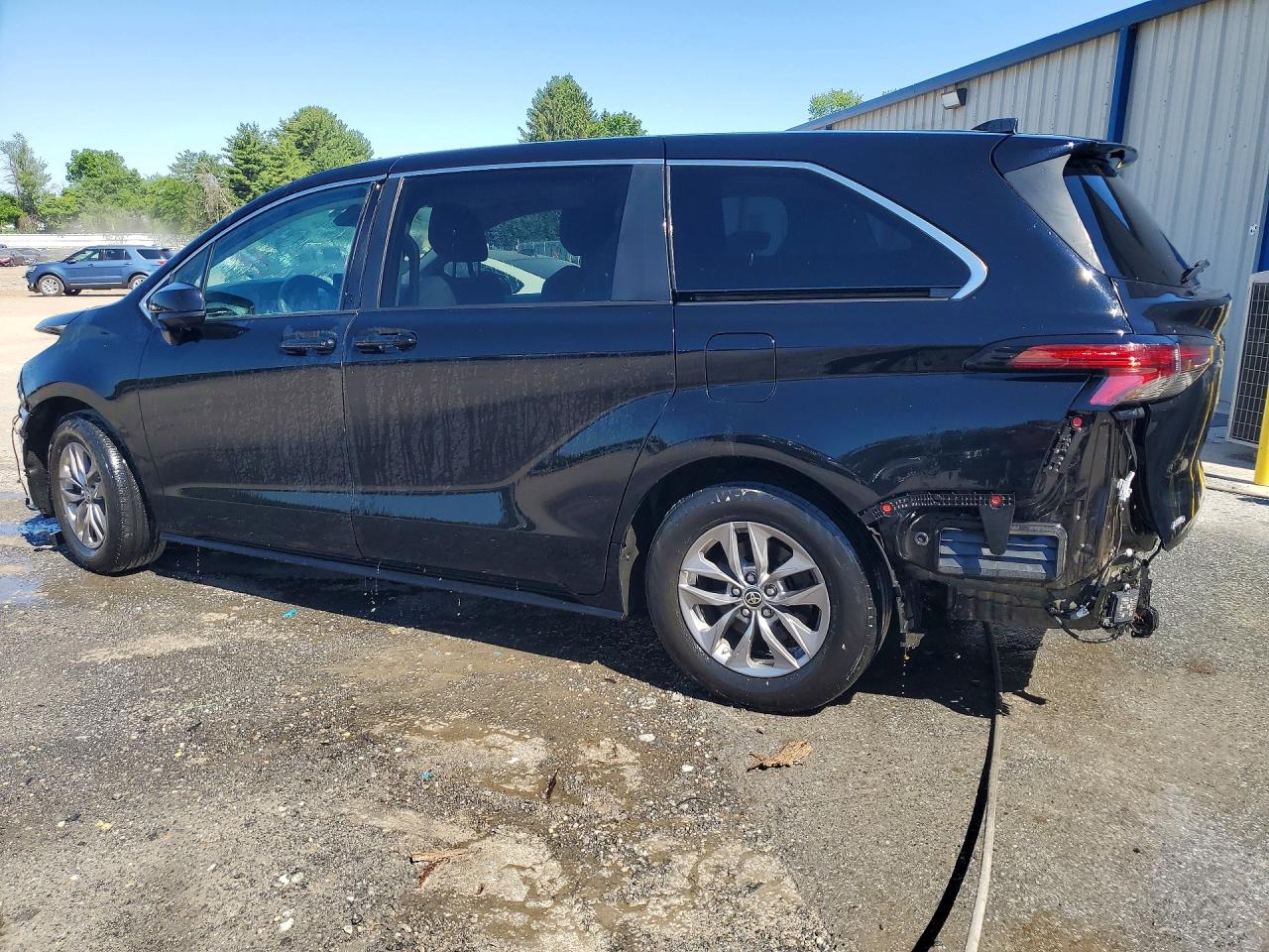 Toyota Sienna Le