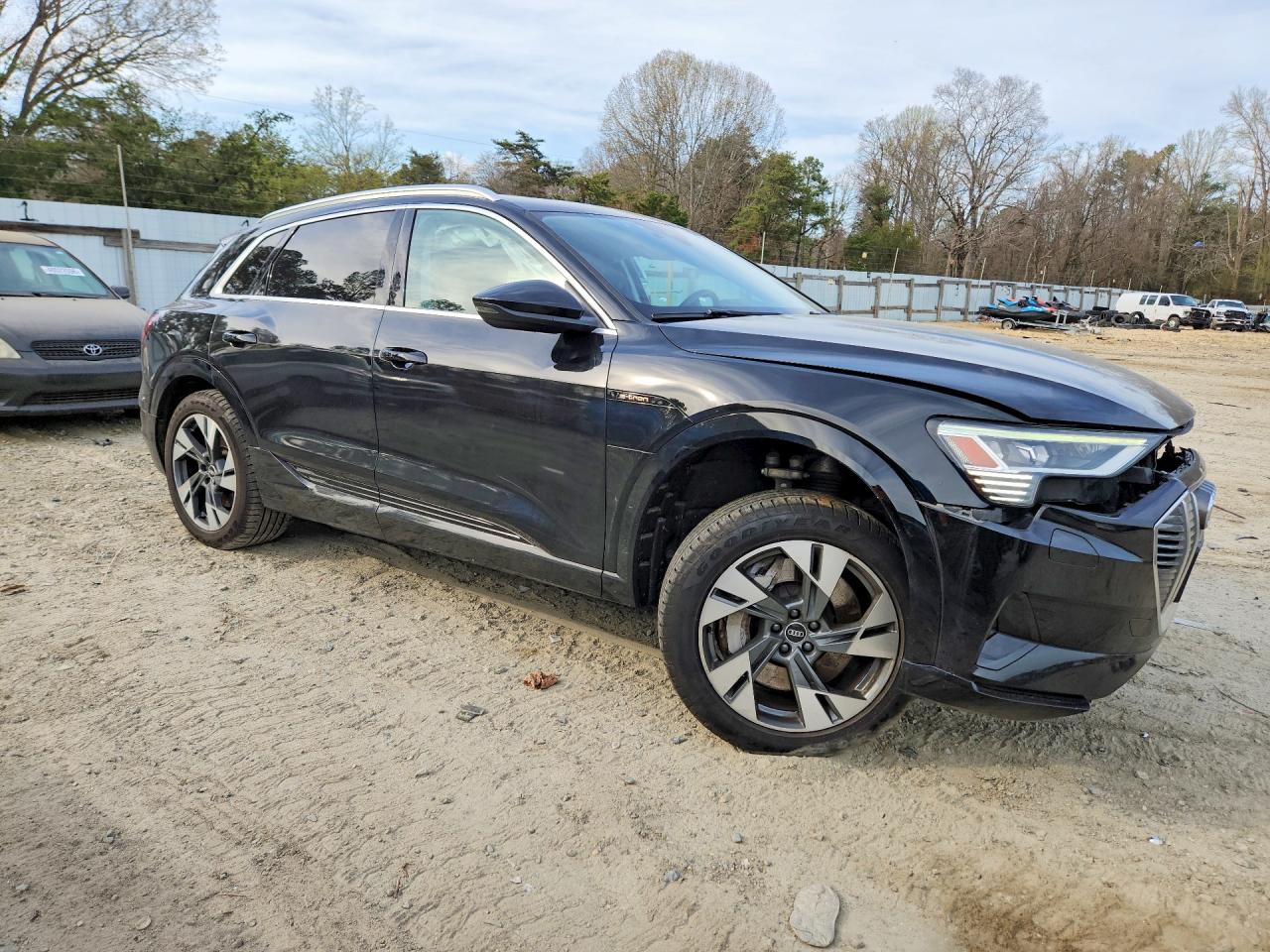 Audi e-tron Premium