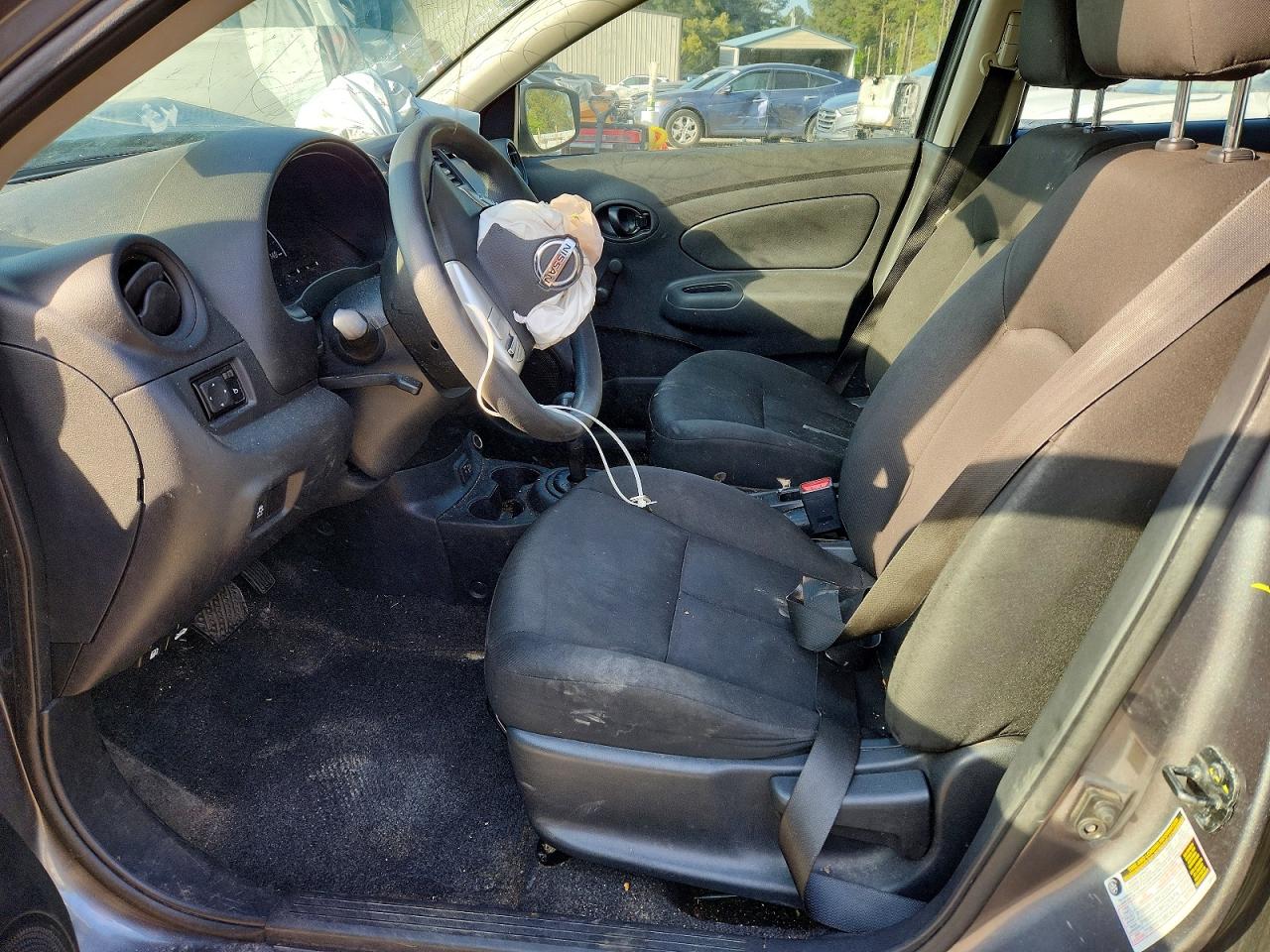Nissan Versa S Plus