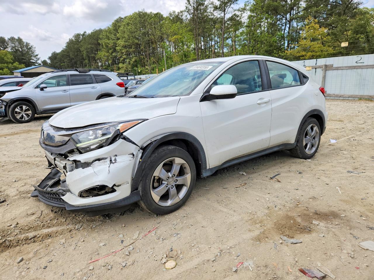 Salvage Honda HR-V Image