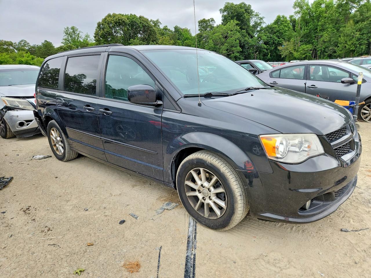 Dodge Caravan R
